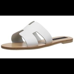 Steve Madden Greece Sandal in white